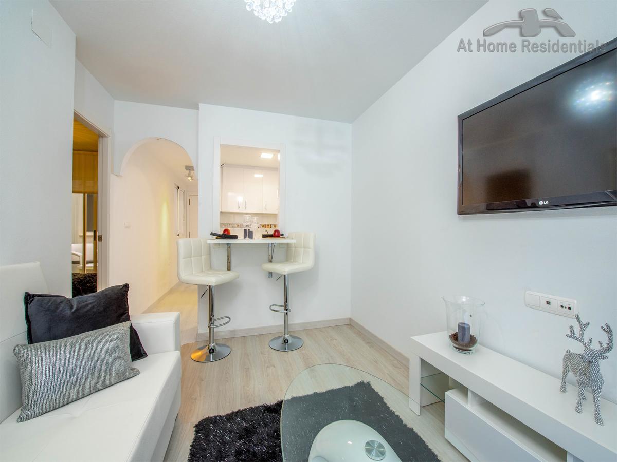 At Home Residentials Торевиеха Екстериор снимка